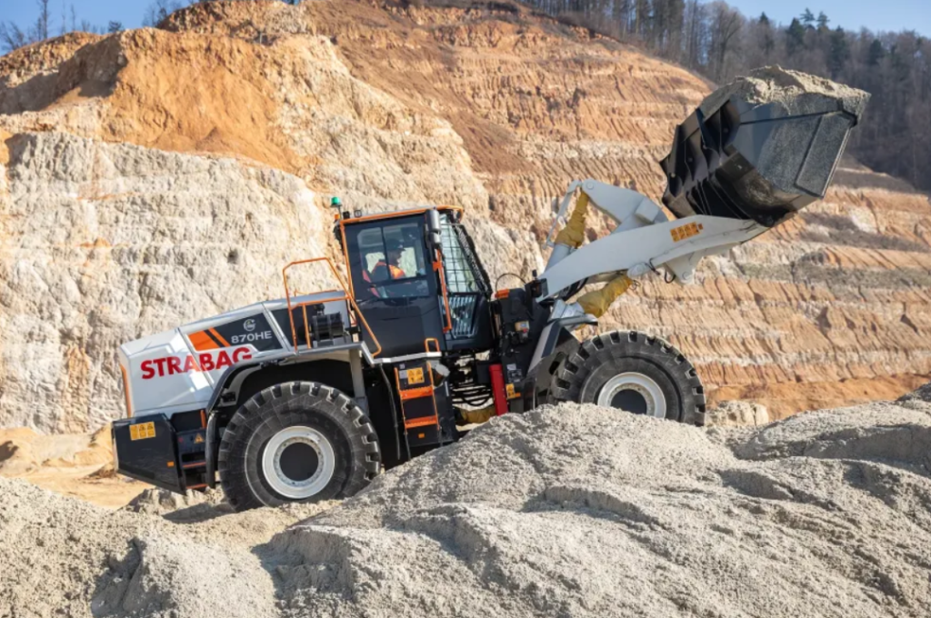 Powerful electric wheel loader supports STRABAG’s drive towards climate-neutrality target 